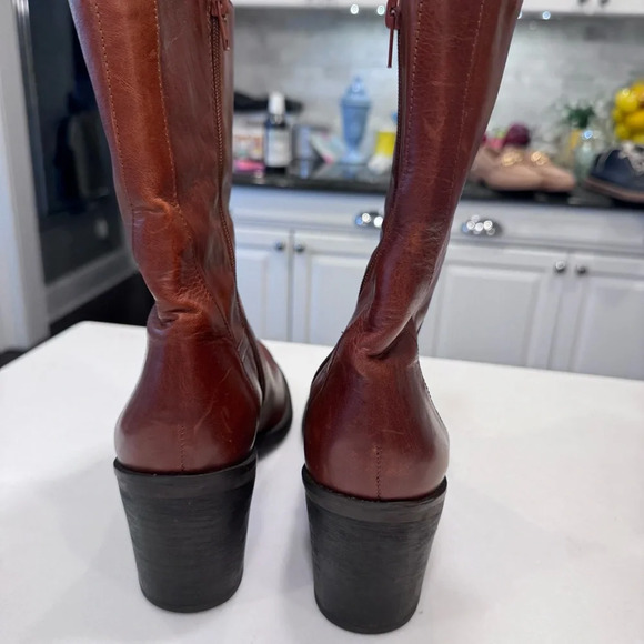 BCBG WOMENS BROWN LEATHER HEEL BOOTS - SIZE 10 Cowboy - Picture 6 of 14